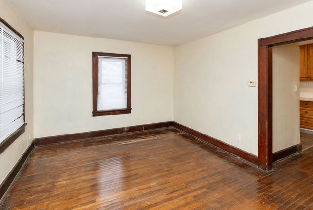 503 E Tiffin Avenue, Des Moines, IA 50313