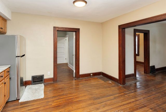 503 E Tiffin Avenue, Des Moines, IA 50313