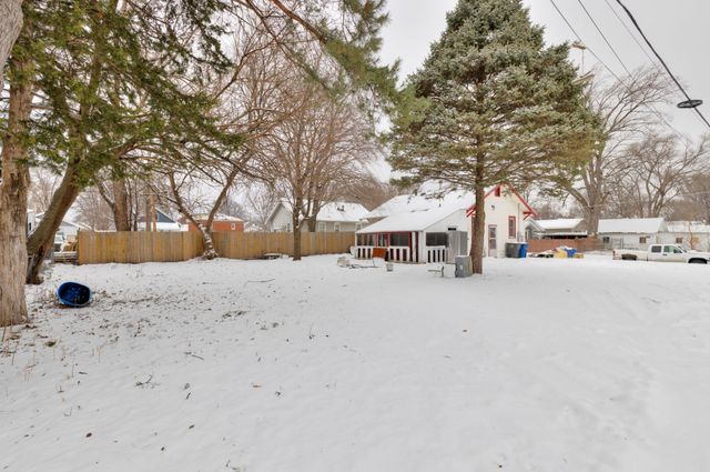 503 E Tiffin Avenue, Des Moines, IA 50313