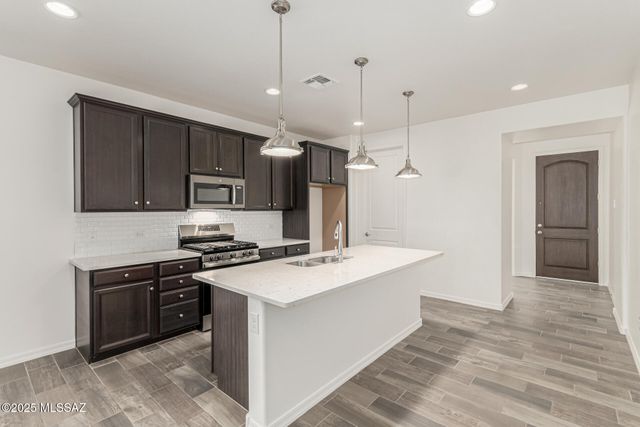 6485 E Via Jardin Verde, Tucson, AZ 85756