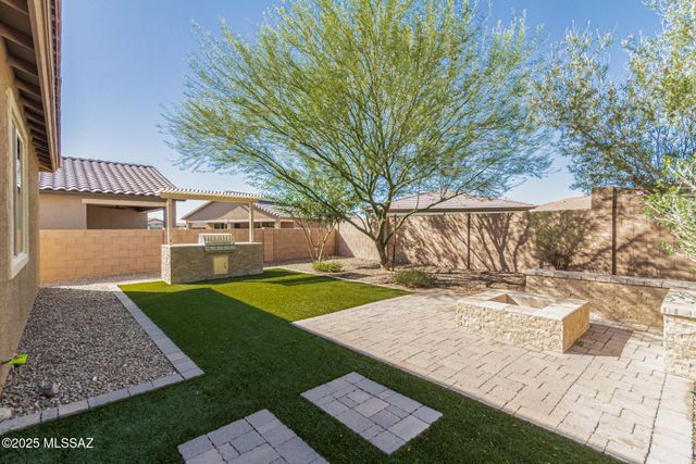 6485 E Via Jardin Verde, Tucson, AZ 85756