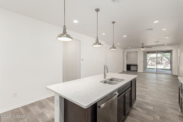 6485 E Via Jardin Verde, Tucson, AZ 85756