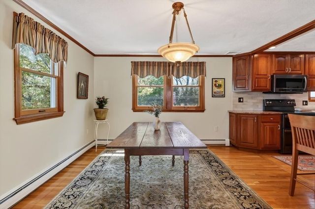 111 Barstow Dr, Braintree, MA 02184