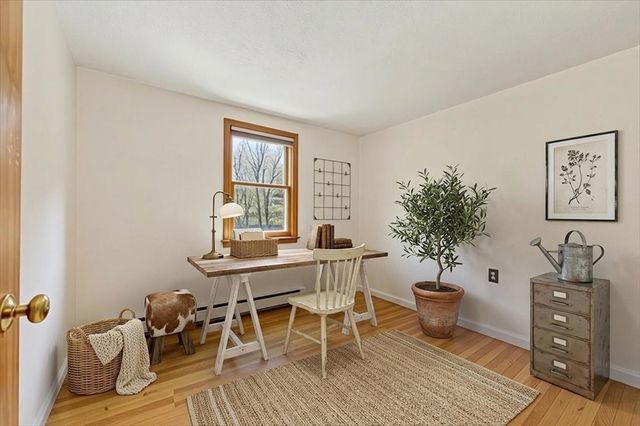 111 Barstow Dr, Braintree, MA 02184