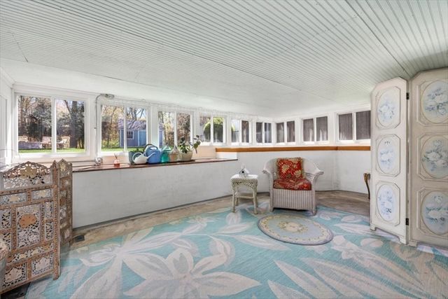 111 Barstow Dr, Braintree, MA 02184