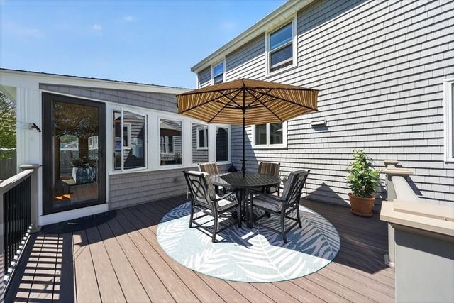 111 Barstow Dr, Braintree, MA 02184