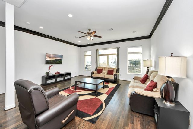 146 Carson Court, Houston, TX 77004