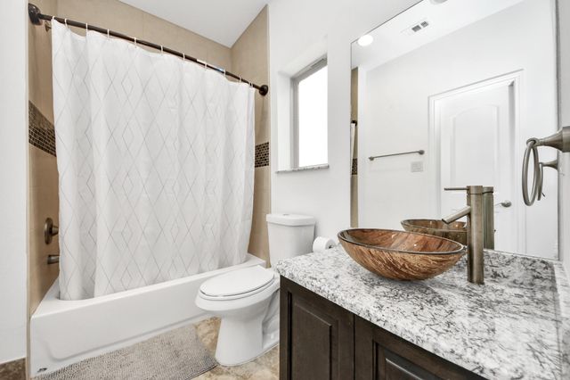 146 Carson Court, Houston, TX 77004