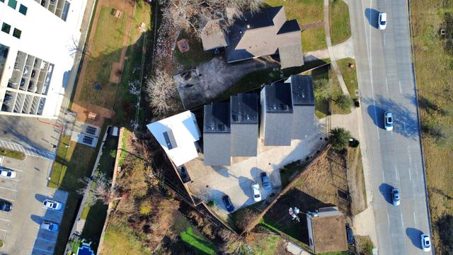 146 Carson Court, Houston, TX 77004