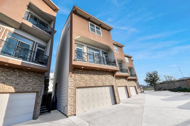 146 Carson Court, Houston, TX 77004