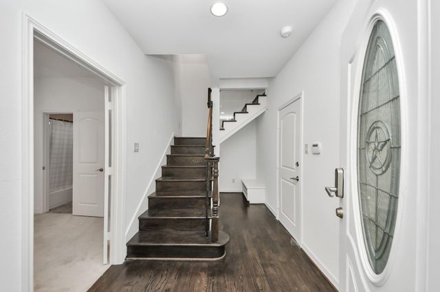 146 Carson Court, Houston, TX 77004