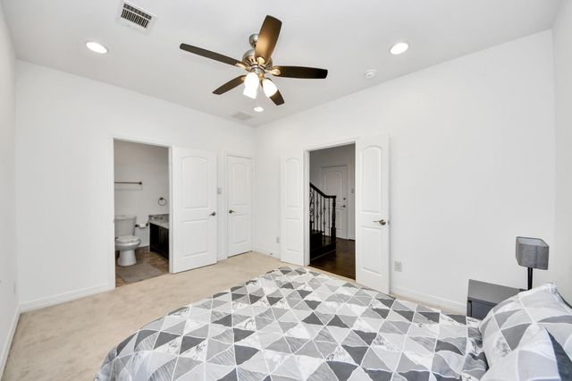 146 Carson Court, Houston, TX 77004