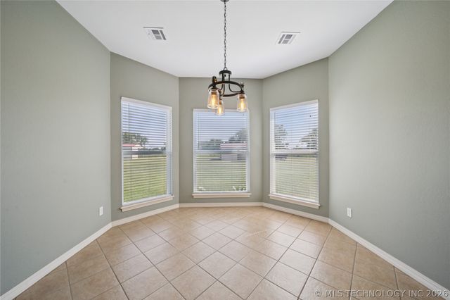 19854 E 470 Road, Claremore, OK 74019