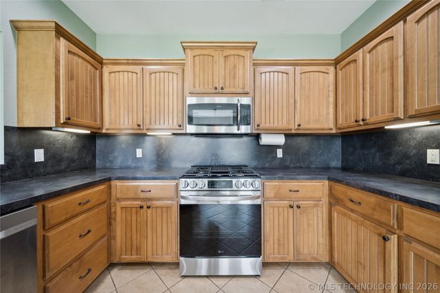 19854 E 470 Road, Claremore, OK 74019