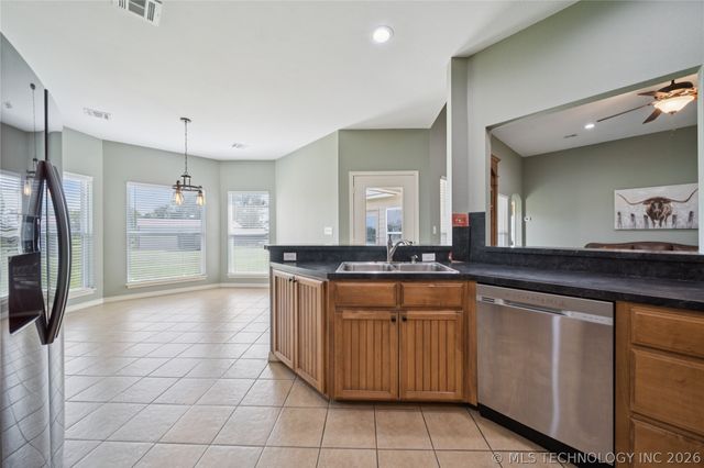 19854 E 470 Road, Claremore, OK 74019