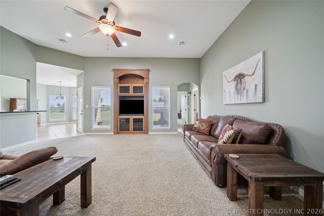 19854 E 470 Road, Claremore, OK 74019