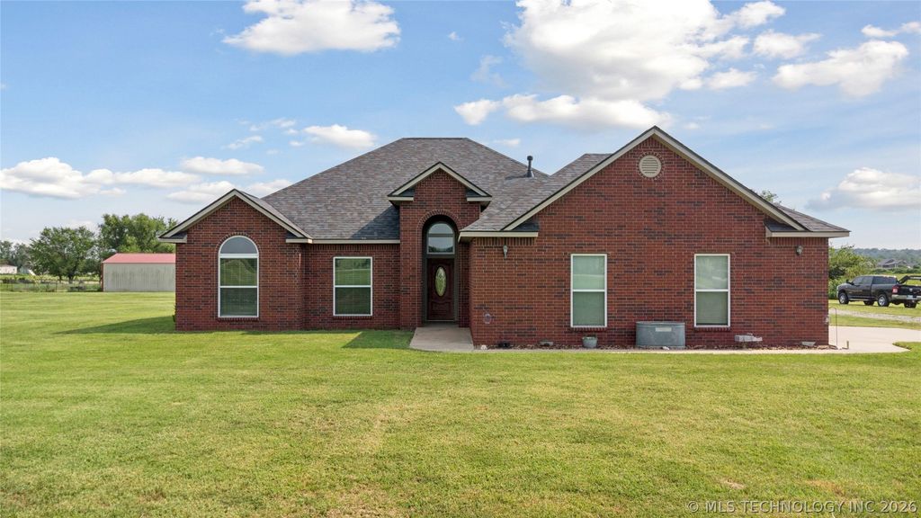 19854 E 470 Road, Claremore, OK 74019
