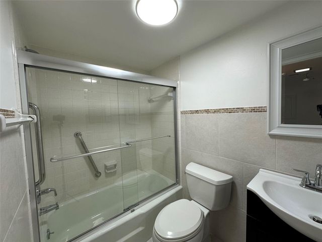 651 Pine Drive, Pompano Beach, FL 33060