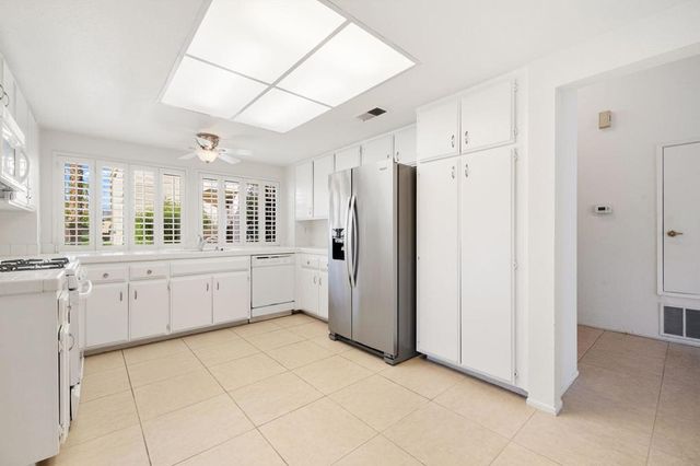 41710 Colada Court, Palm Desert, CA 92260