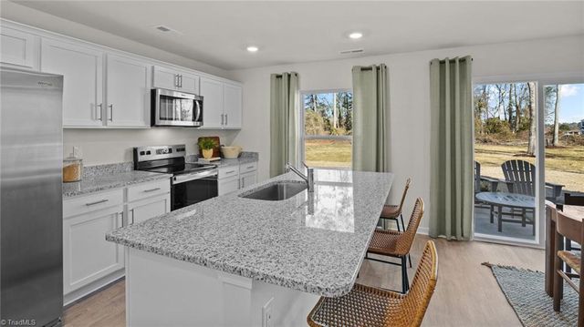 609 Jack Pine Street, Thomasville, NC 27360