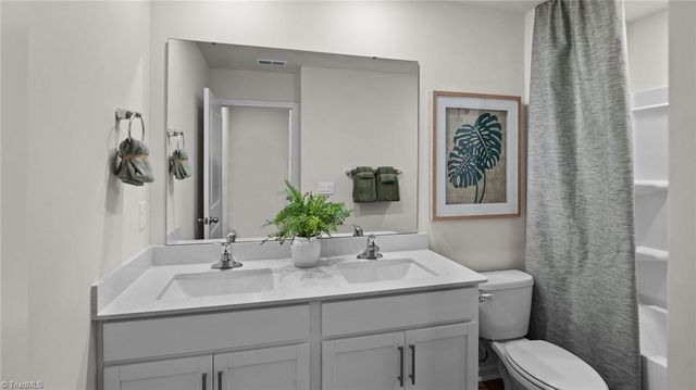 609 Jack Pine Street, Thomasville, NC 27360