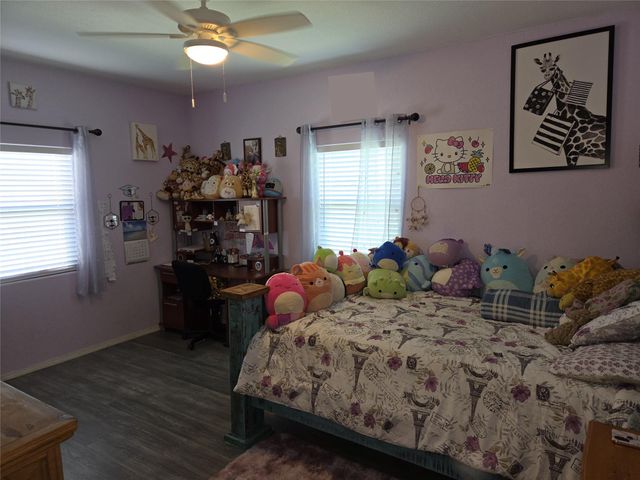 928 County Road 316, Louise, TX 77455