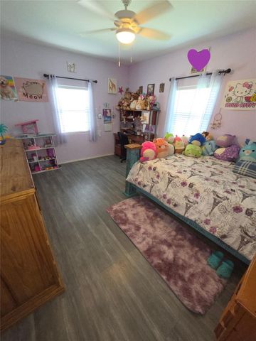 928 County Road 316, Louise, TX 77455