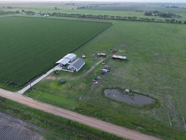 928 County Road 316, Louise, TX 77455