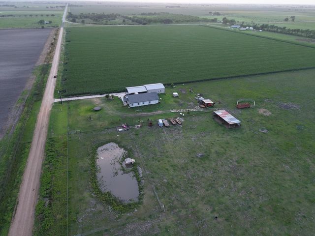 928 County Road 316, Louise, TX 77455