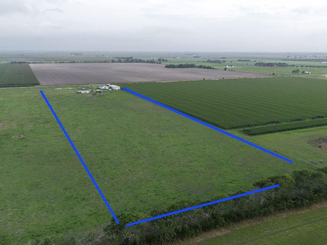 928 County Road 316, Louise, TX 77455