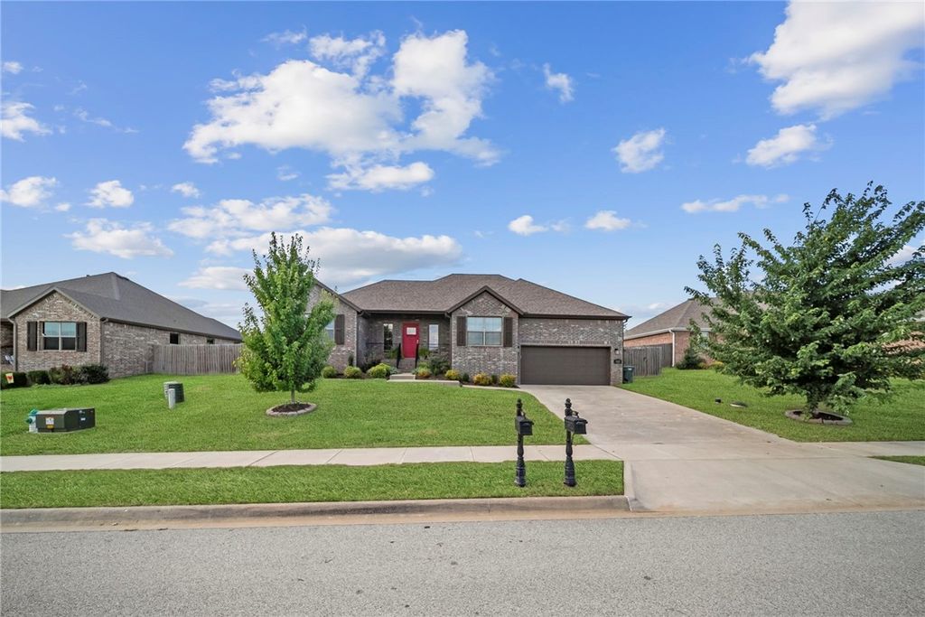 1625 Laurel Landing, Fayetteville, AR 72701