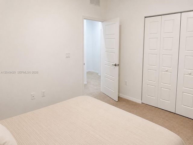 19316 NE 8th Court, Miami, FL 33179