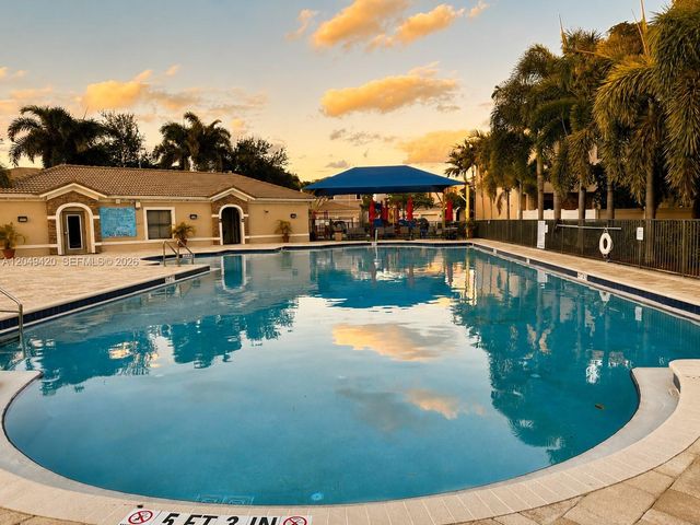 19316 NE 8th Court, Miami, FL 33179