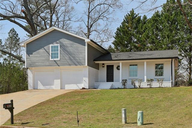 3600 River Hills Court, Ellenwood, GA 30294