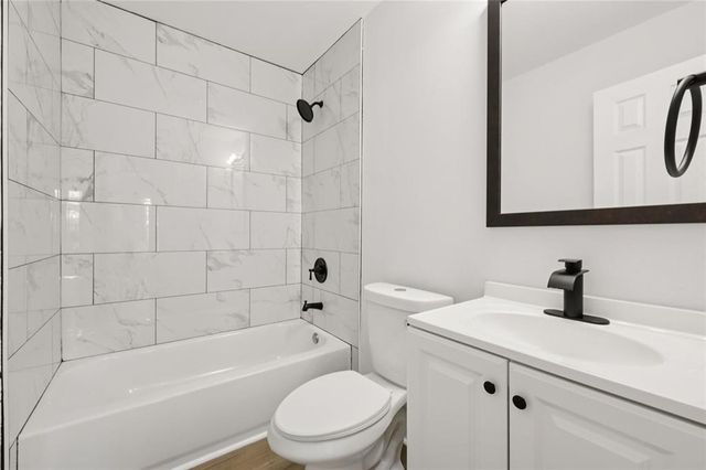 3600 River Hills Court, Ellenwood, GA 30294