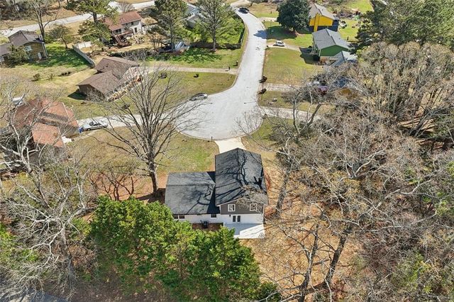 3600 River Hills Court, Ellenwood, GA 30294