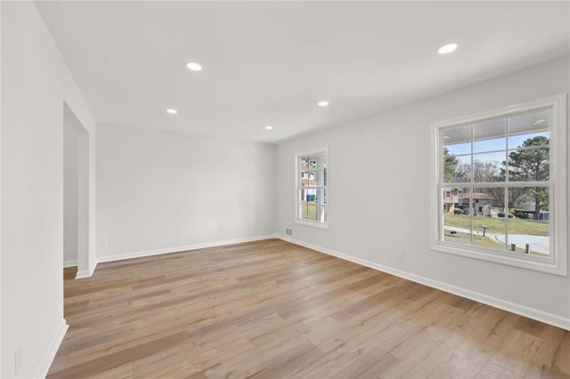 3600 River Hills Court, Ellenwood, GA 30294