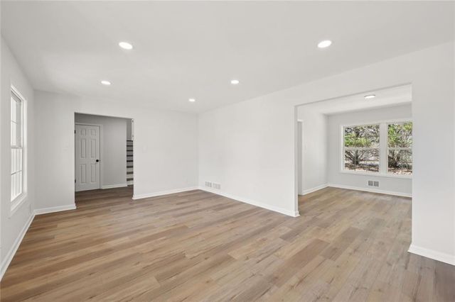 3600 River Hills Court, Ellenwood, GA 30294