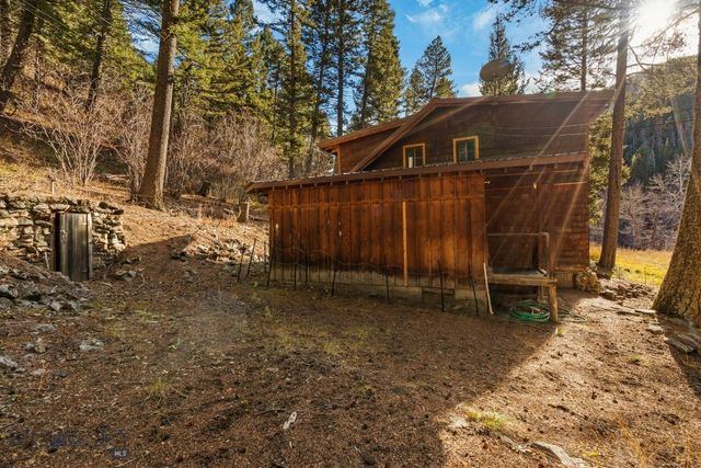 10400 Hyalite Canyon Road, Bozeman, MT 59718