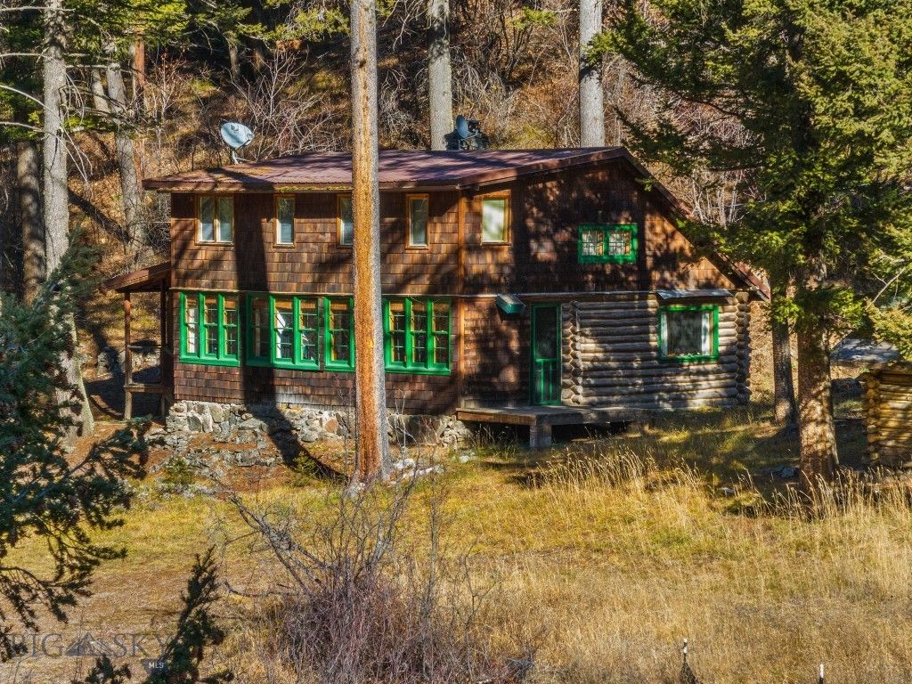 10400 Hyalite Canyon Road, Bozeman, MT 59718