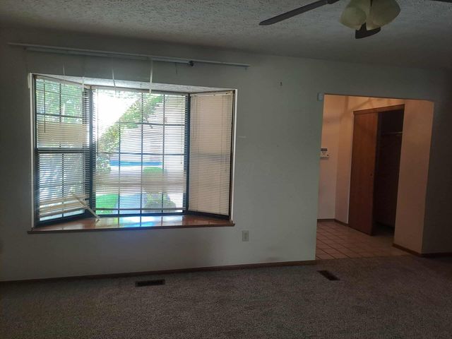 1361 Eastwick Way, Pickerington, OH 43147