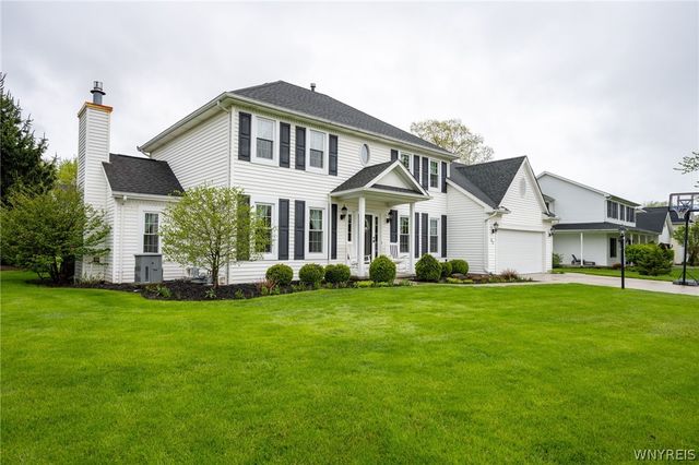 35 Pinyon Drive, Orchard Park, NY 14127