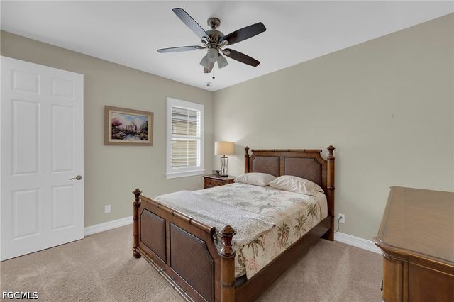 8720 Westwood Oaks PL, Fort Myers, FL 33908