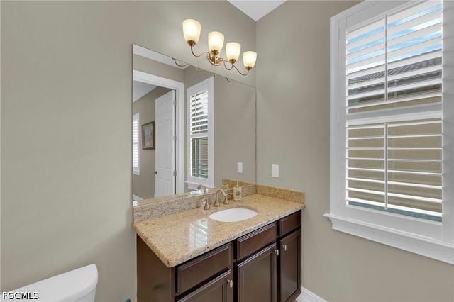 8720 Westwood Oaks PL, Fort Myers, FL 33908