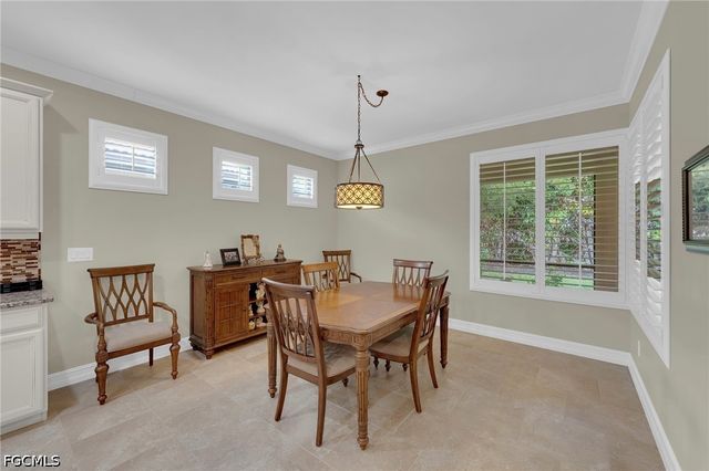 8720 Westwood Oaks PL, Fort Myers, FL 33908