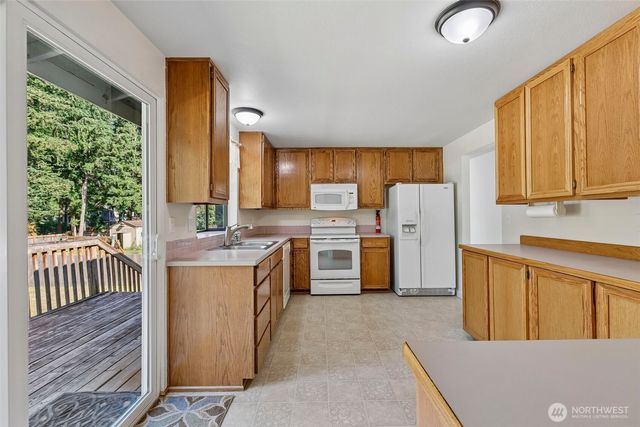 16409 92nd Avenue E, Puyallup, WA 98375