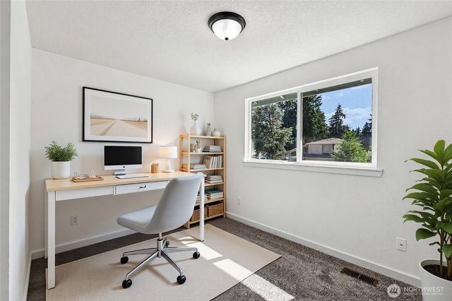 16409 92nd Avenue E, Puyallup, WA 98375