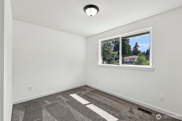 16409 92nd Avenue E, Puyallup, WA 98375