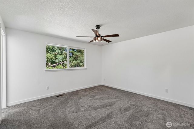 16409 92nd Avenue E, Puyallup, WA 98375