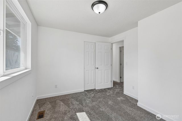 16409 92nd Avenue E, Puyallup, WA 98375